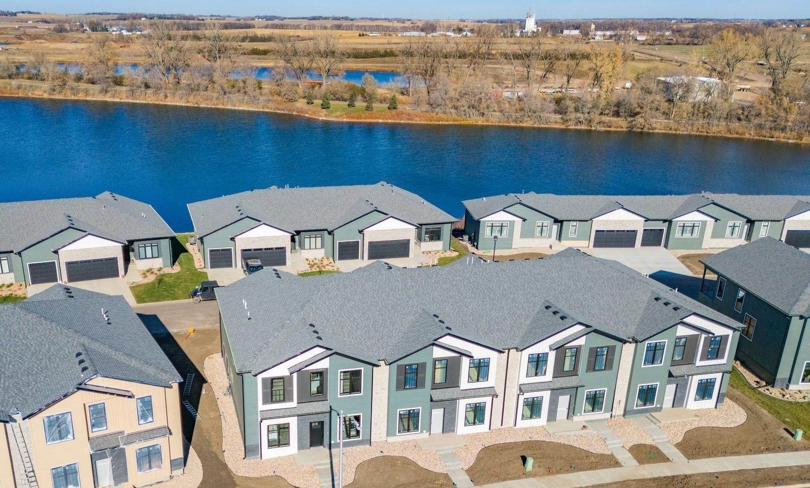 Lakefront townhome
